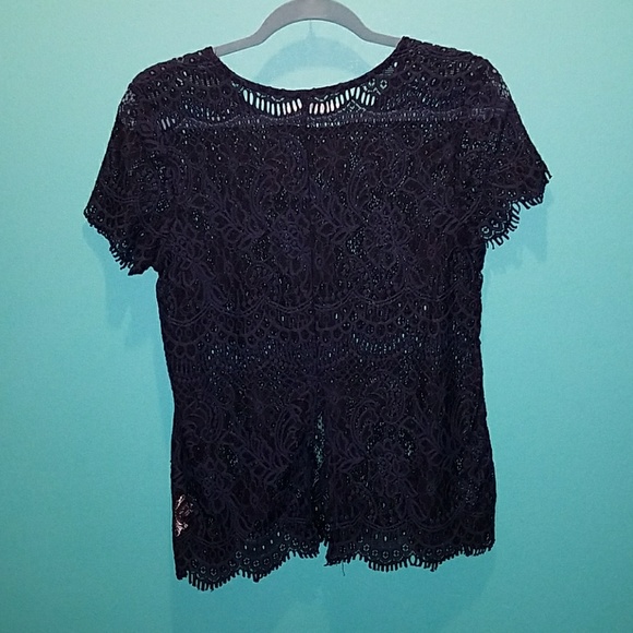 Lace top - Picture 2 of 3